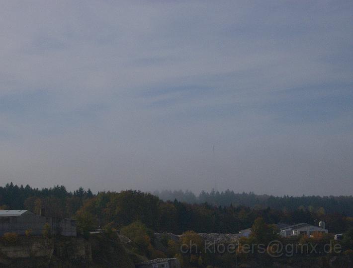 Langenaltheim12Oktober2008 (21).JPG - Windkraftwerke im Dunst